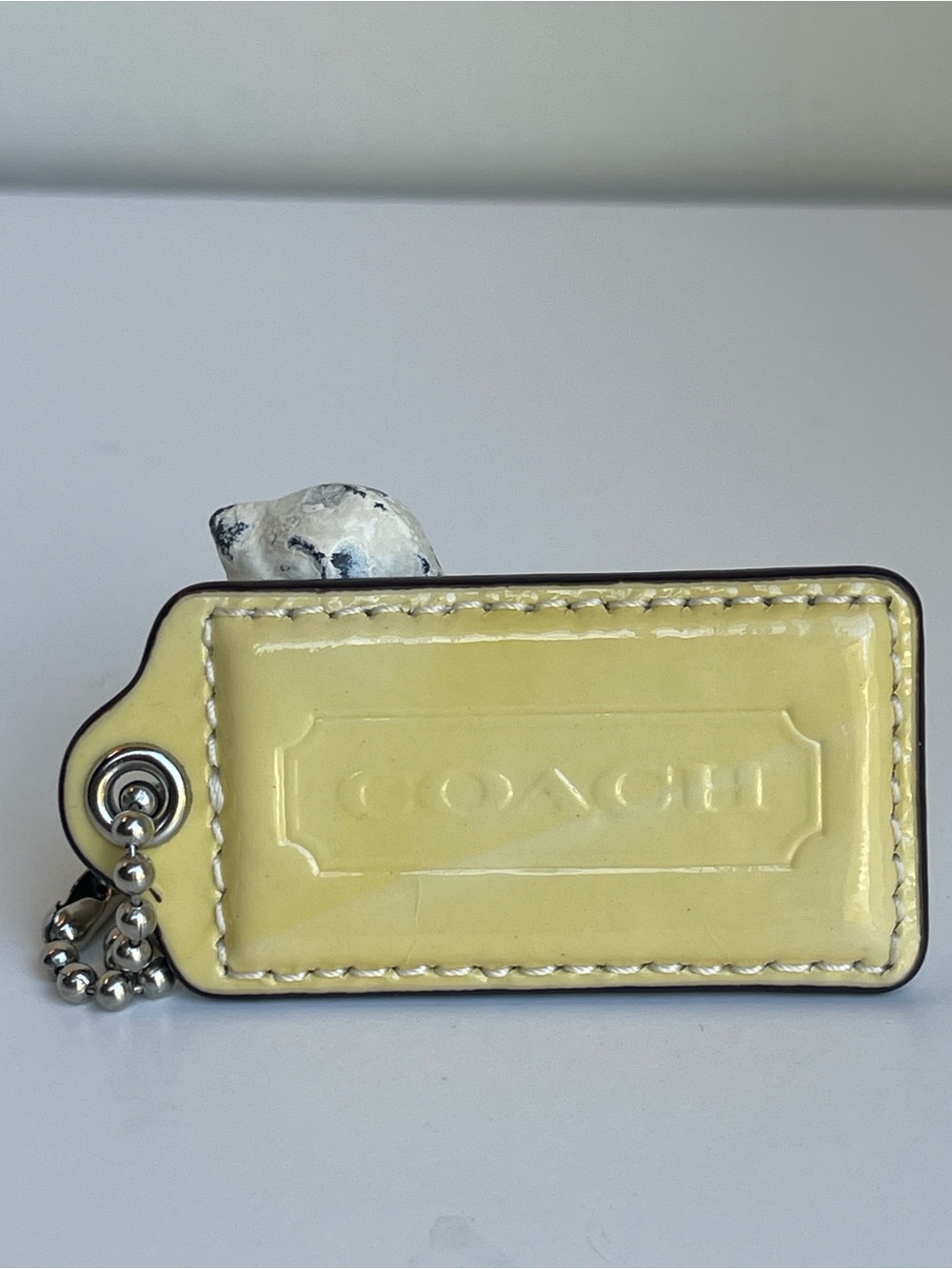 💥4/$25💥 2.5” COACH Leather Fob Bag Charm Keychain
Hang Tag